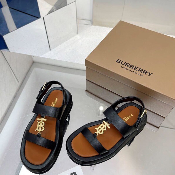 B**rry sandals